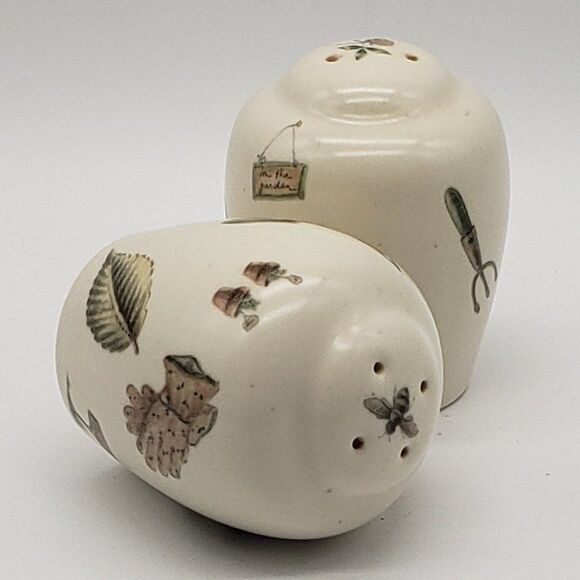 Pfaltzgraff Vintage 1996 Naturewood Pattern Stoneware Salt & Pepper Shaker Set - Picture 9 of 10